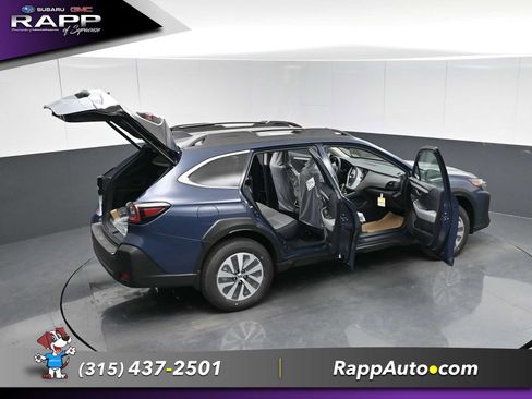 Used 2025 Subaru Outback Premium image 25