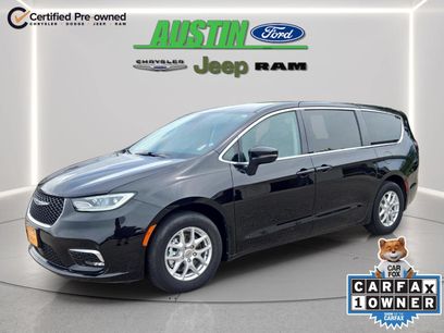 Certified 2024 Chrysler Pacifica Touring-L