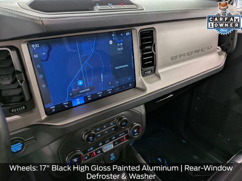 Used 2025 Ford Bronco Outer Banks AWD/4WD image 14