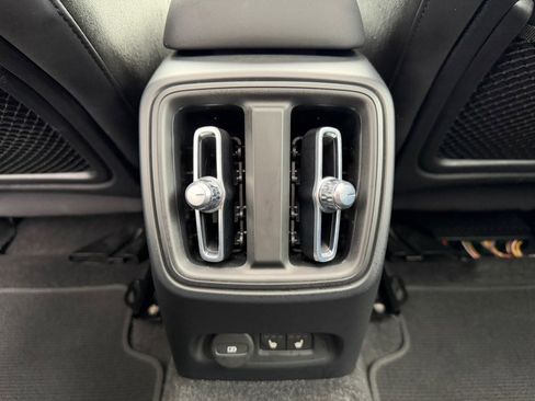 Used 2023 Volvo C40 P8 Recharge Ultimate image 42