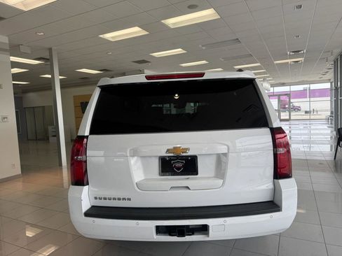Used 2020 Chevrolet Suburban LT image 17