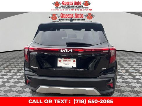 Used 2024 Kia Seltos LX AWD/4WD image 5