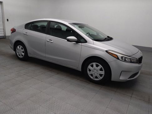 Used 2018 Kia Forte LX w/ LX Rear Camera Package FWD image 11