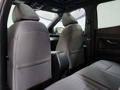 Used 2022 Hyundai Santa Cruz SEL Premium image 13