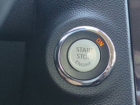 Used 2011 INFINITI FX35 AWD w/ Premium Pkg image 29