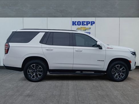 Used 2022 Chevrolet Tahoe Z71 w/ Luxury Package AWD/4WD image 6