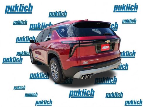 New 2026 Chevrolet Traverse LT w/ Driver Confidence Package AWD/4WD image 3