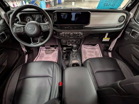 New 2026 Jeep Gladiator Sport image 10