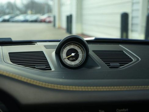 Used 2023 Porsche 911 GT3 image 30