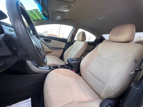 Used 2013 Hyundai Elantra GLS w/ Preferred Pkg FWD image 19
