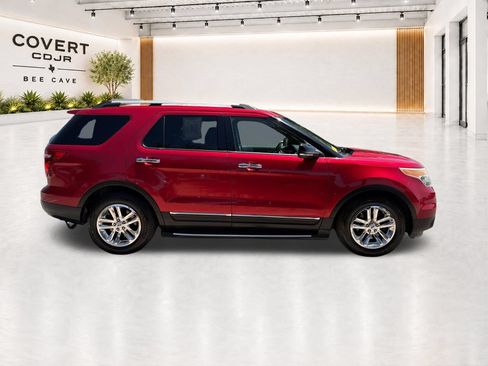 Used 2012 Ford Explorer XLT FWD image 14