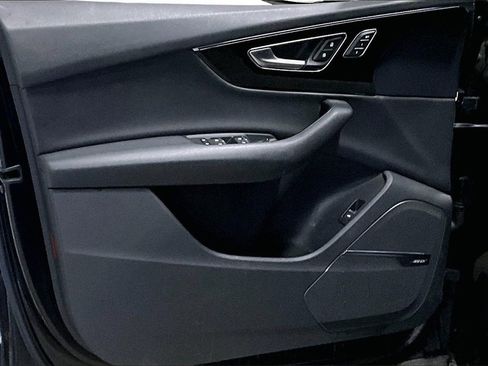 Used 2018 Audi Q7 3.0T Premium Plus w/ Premium Plus Package image 19