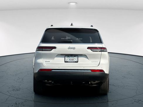 New 2026 Jeep Grand Cherokee L 4WD image 7
