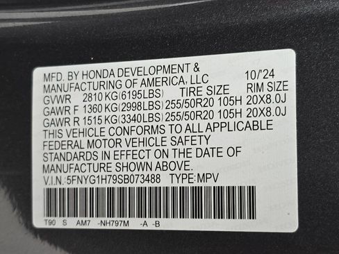 Certified 2025 Honda Pilot Touring image 37