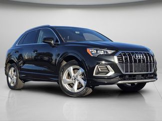 Used 2022 Audi Q3 2.0T Premium w/ Convenience Package video 2