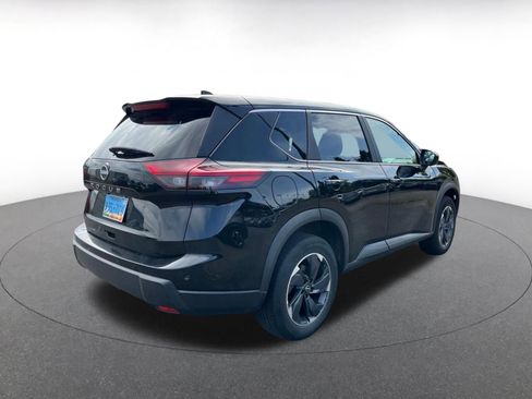 Used 2025 Nissan Rogue SV FWD image 9