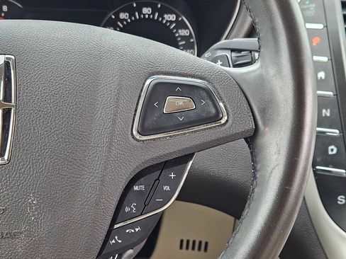 Used 2018 Lincoln MKC Select w/ Select Plus Package image 28