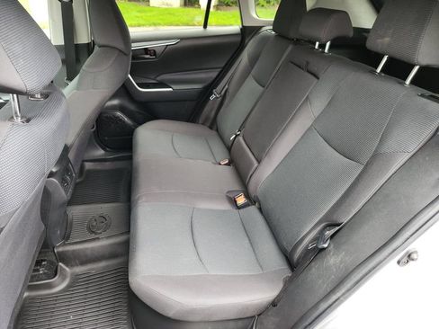 Used 2024 Toyota RAV4 LE AWD/4WD image 22