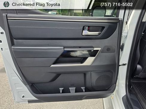 Used 2024 Toyota Tundra Limited AWD/4WD image 26