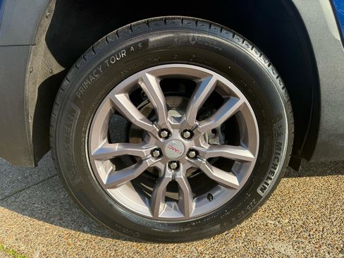 Used 2023 GMC Terrain SLT w/ LPO, Floor Liner Package image 6