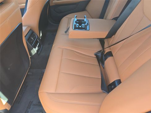 Used 2025 BMW i4 xDrive40i w/ Premium Package image 13