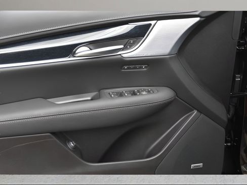 New 2025 Cadillac XT5 Premium Luxury w/ LPO, Floor Liner Package image 26