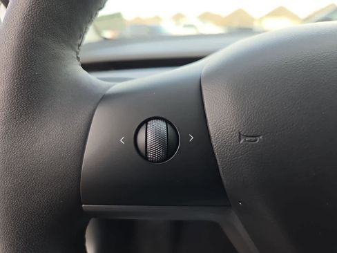 Used 2021 Tesla Model 3 Performance image 21