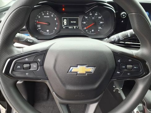 Certified 2024 Chevrolet Trax LS image 30