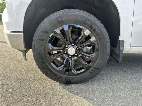 Used 2023 Chevrolet Silverado 1500 LTZ AWD/4WD image 11