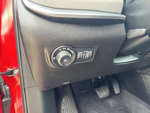 Used 2025 Jeep Compass Limited AWD/4WD image 20