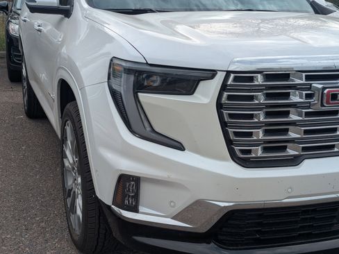 Used 2025 GMC Acadia Denali w/ Super Cruise Package image 6