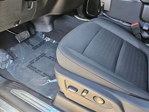 New 2026 GMC Sierra 1500 SLE w/ Preferred Package image 4