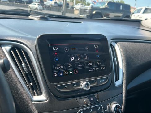 Used 2025 Chevrolet Malibu LT FWD image 31