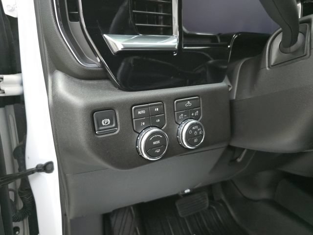 Used 2026 GMC Sierra 1500 Elevation AWD/4WD image 16
