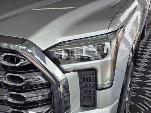 Used 2023 Toyota Tundra Platinum AWD/4WD image 9