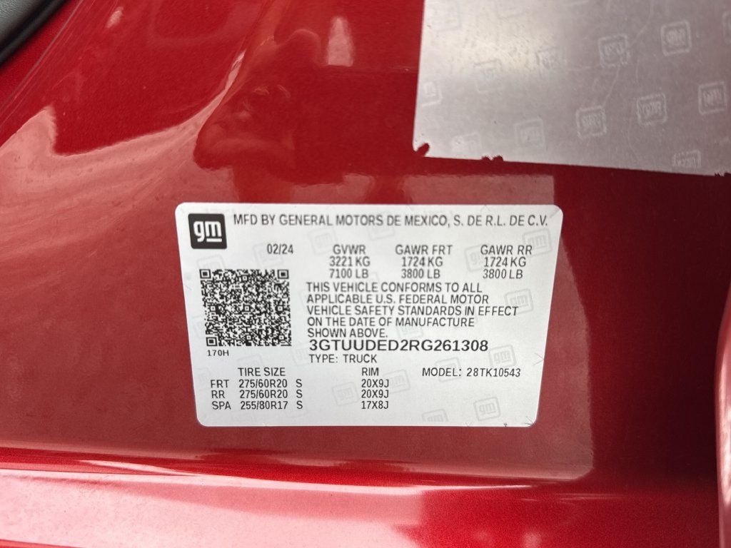 Used 2024 GMC Sierra 1500 SLT w/ SLT Convenience Package AWD/4WD image 36