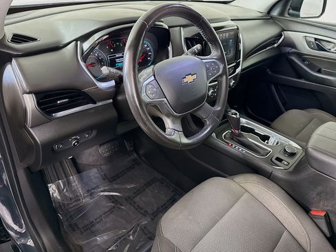 Used 2019 Chevrolet Traverse LT FWD image 23