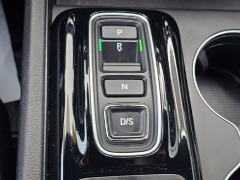 Certified 2025 Honda Pilot Sport image 37