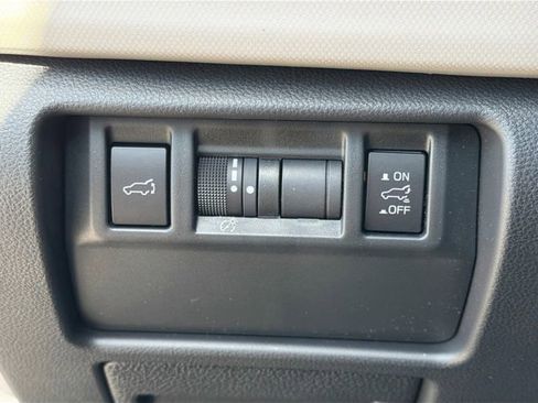 Used 2026 Subaru Forester Premium AWD/4WD image 36