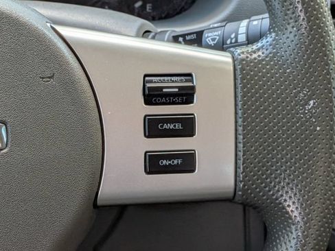 Used 2020 Nissan Frontier SV w/ Midnight Edition Floor Mats AWD/4WD image 18
