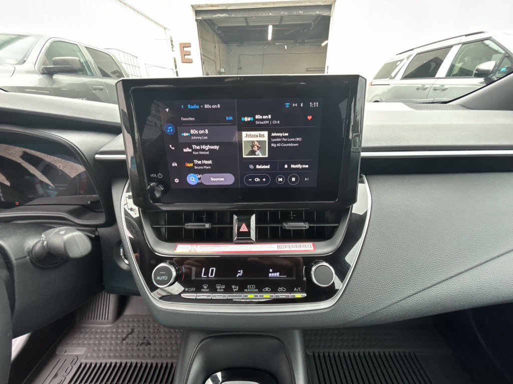 Used 2026 Toyota Corolla SE FWD image 13