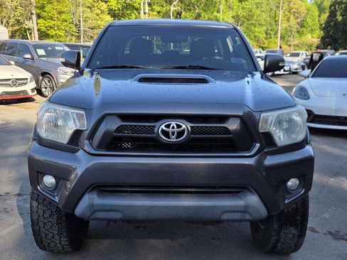 Used 2013 Toyota Tacoma PreRunner w/ TRD Sport Pkg image 2