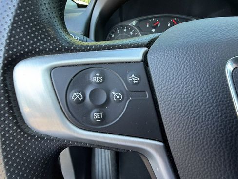 Used 2024 GMC Terrain SLE AWD/4WD image 26