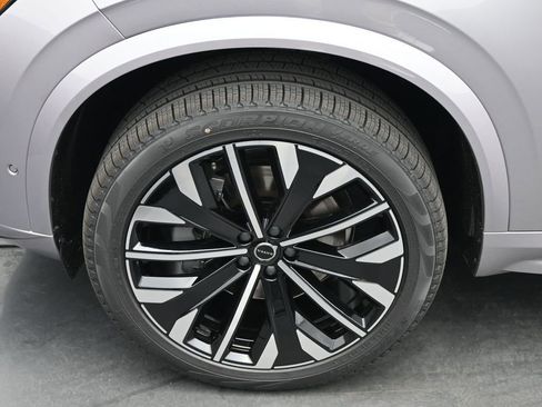 New 2026 Volvo XC90 B6 Ultra w/ Protection Package Premier AWD/4WD image 4