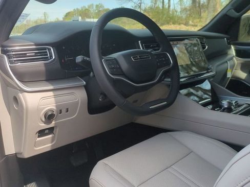 New 2026 Jeep Grand Wagoneer Limited AWD/4WD image 29