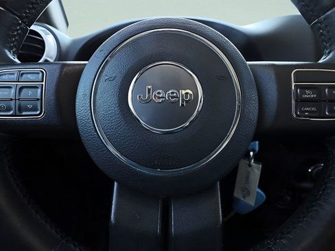 Used 2013 Jeep Wrangler Unlimited Sahara w/ Connectivity Group AWD/4WD image 25