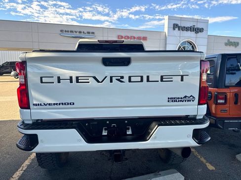 Used 2020 Chevrolet Silverado 3500 High Country w/ Z71 Off-Road Package AWD/4WD image 7