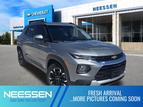 Used 2023 Chevrolet TrailBlazer LT w/ Convenience Package image 1
