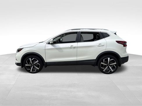 Certified 2021 Nissan Rogue Sport SL w/ Premium Package FWD image 4