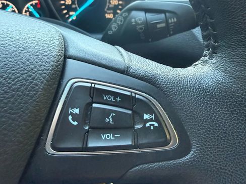 Used 2018 Ford Escape SEL image 19